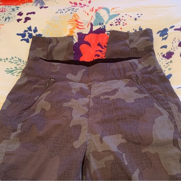 PrAna cargo pants gravel grey stretch - Picture 4 of 5